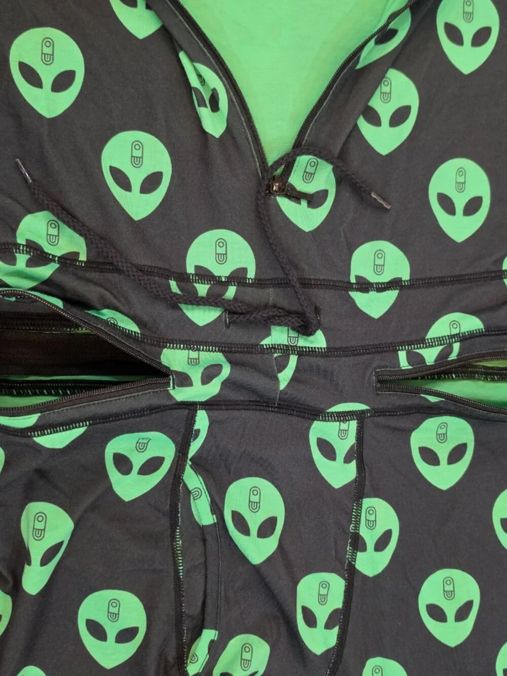 👽Airblaster Classic Ninja Suit Men’s Medium Alien Print One-Piece Base Layer 👽